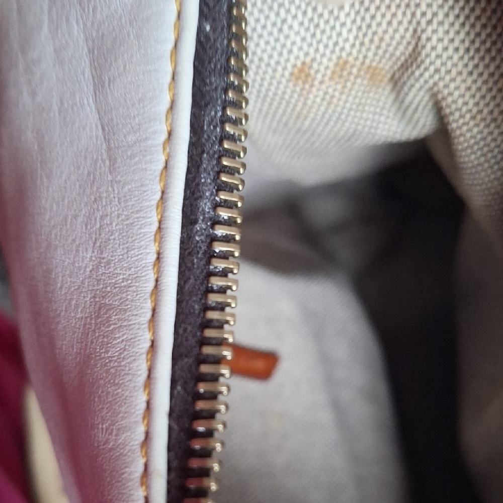 Dooney & Bourke Cream and Brown Leather Shoulder Bag - Picture 12 of 16